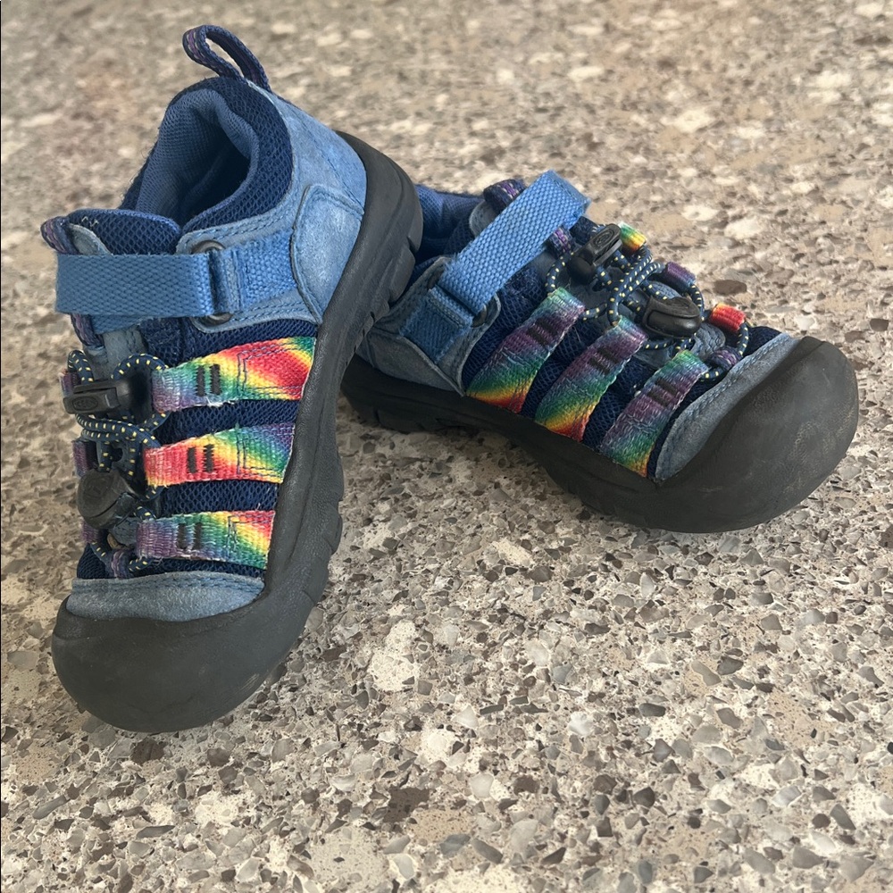 KEEN Kids 10T Navy Blue Shoes with Rainbow Straps - Picture 2 of 7
